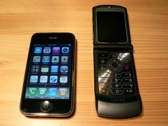 Iphone vs V3i Open