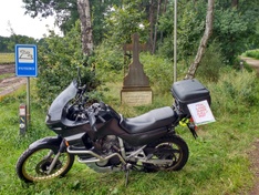 Alp bij wegkruis,