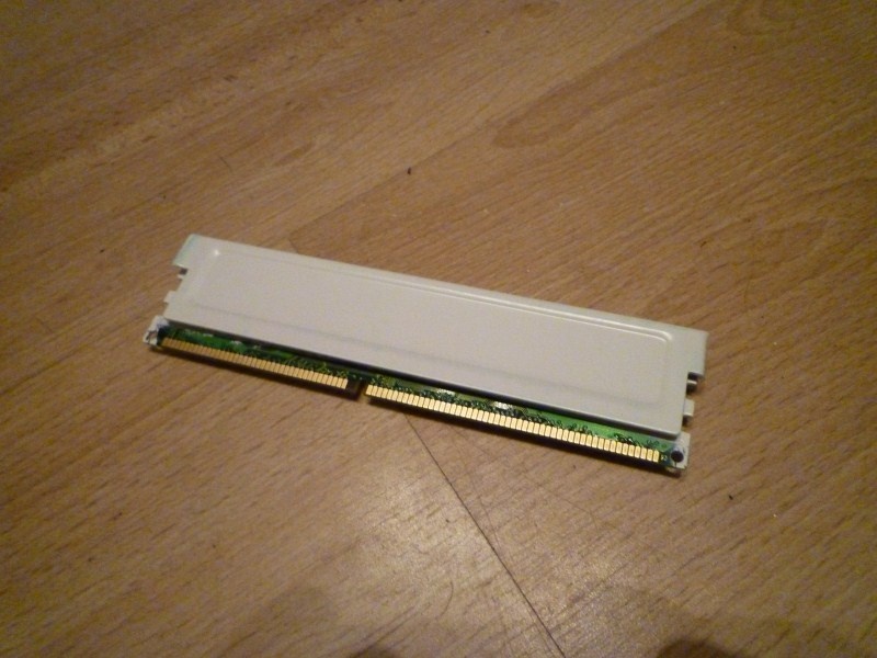 Afbeeldingslocatie: http://tweakers.net/ext/f/ofAdwRaAW9DinySjdlVqkFJu/full.jpg