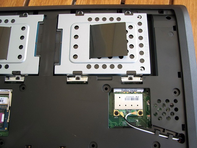 Afbeeldingslocatie: http://tweakers.net/ext/f/ohBjz0MHKziO8d5WDPoIDQ9R/full.jpg