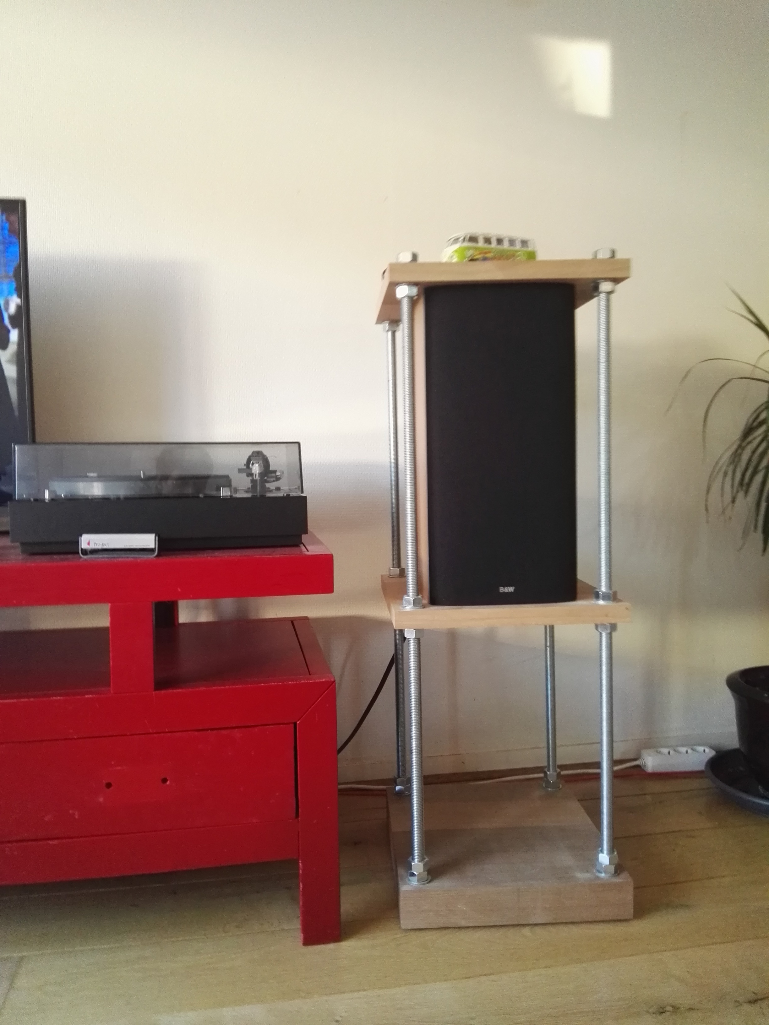 Afbeeldingslocatie: https://tweakers.net/ext/f/ojk6QWPtrkGEfEzUfeO0uGP6/full.jpg?nohitcount=1