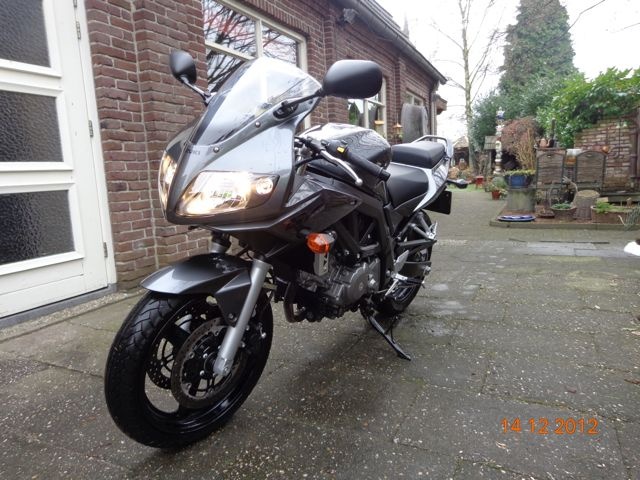 Afbeeldingslocatie: http://tweakers.net/ext/f/omsy955Fvv9ROb9qmeld1tHB/full.jpg