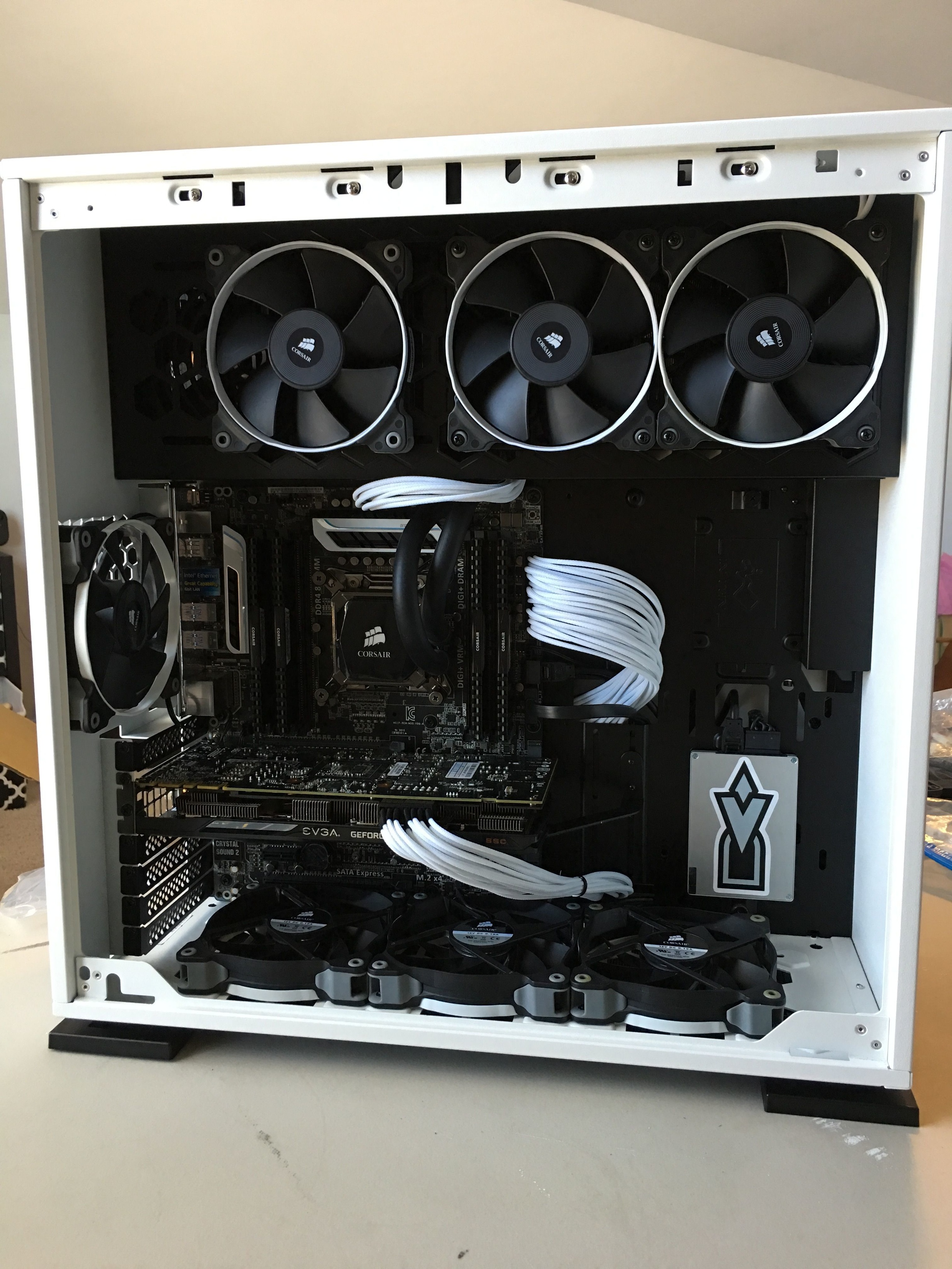 Afbeeldingslocatie: https://tweakers.net/ext/f/pbrk0uqKD2XR8RbNdXF2YjfW/full.jpg