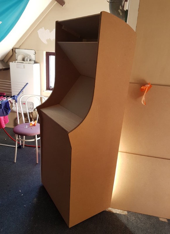 Afbeeldingslocatie: https://tweakers.net/ext/f/pz5OaxDHcol5LSYj2W5pwzcJ/full.jpg