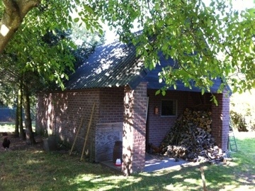 Dierenschuur met golfplaten