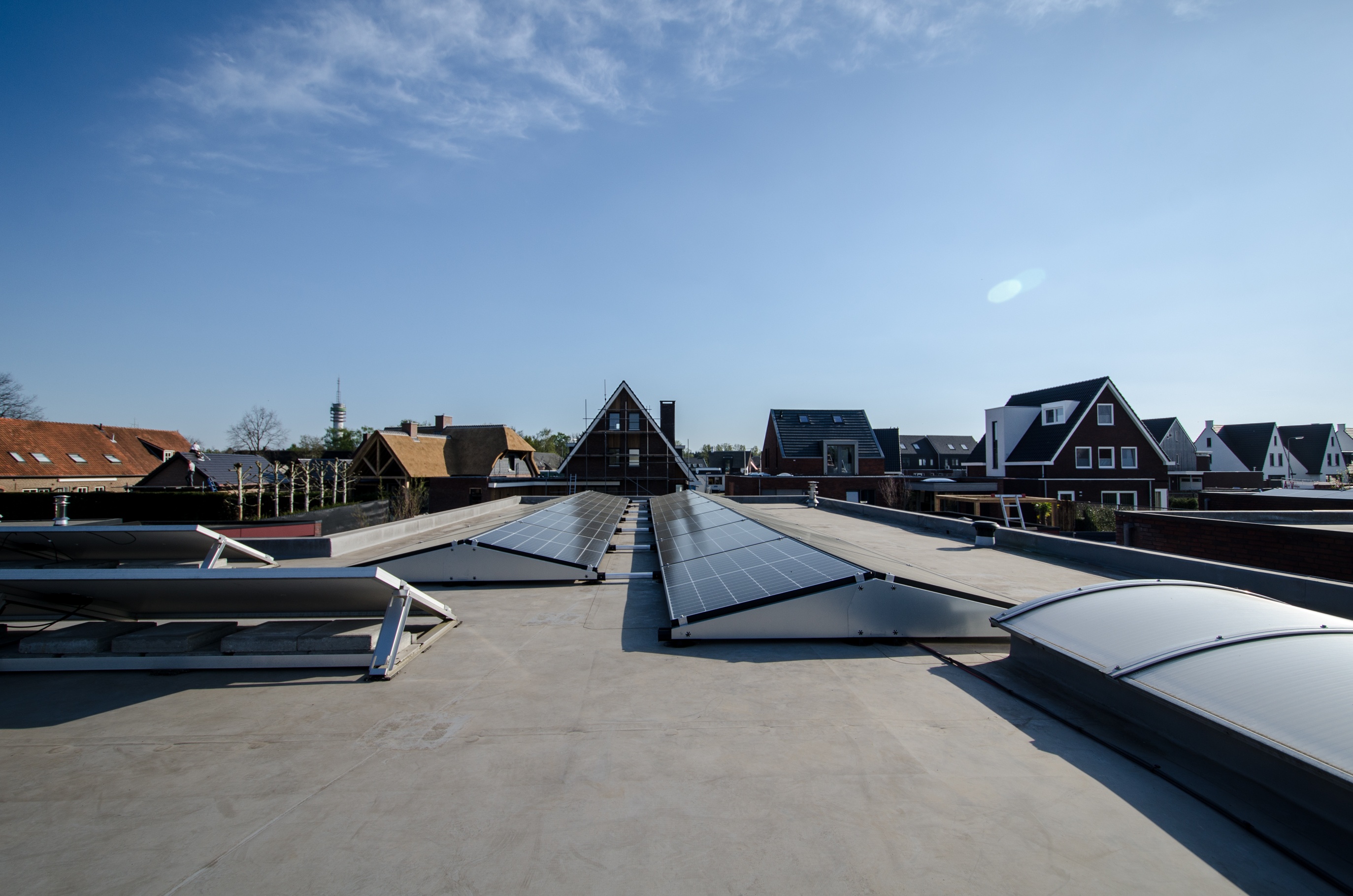 Afbeeldingslocatie: https://tweakers.net/ext/f/qwPK3nyKhOQ4fA1RERmwPBSk/full.jpg