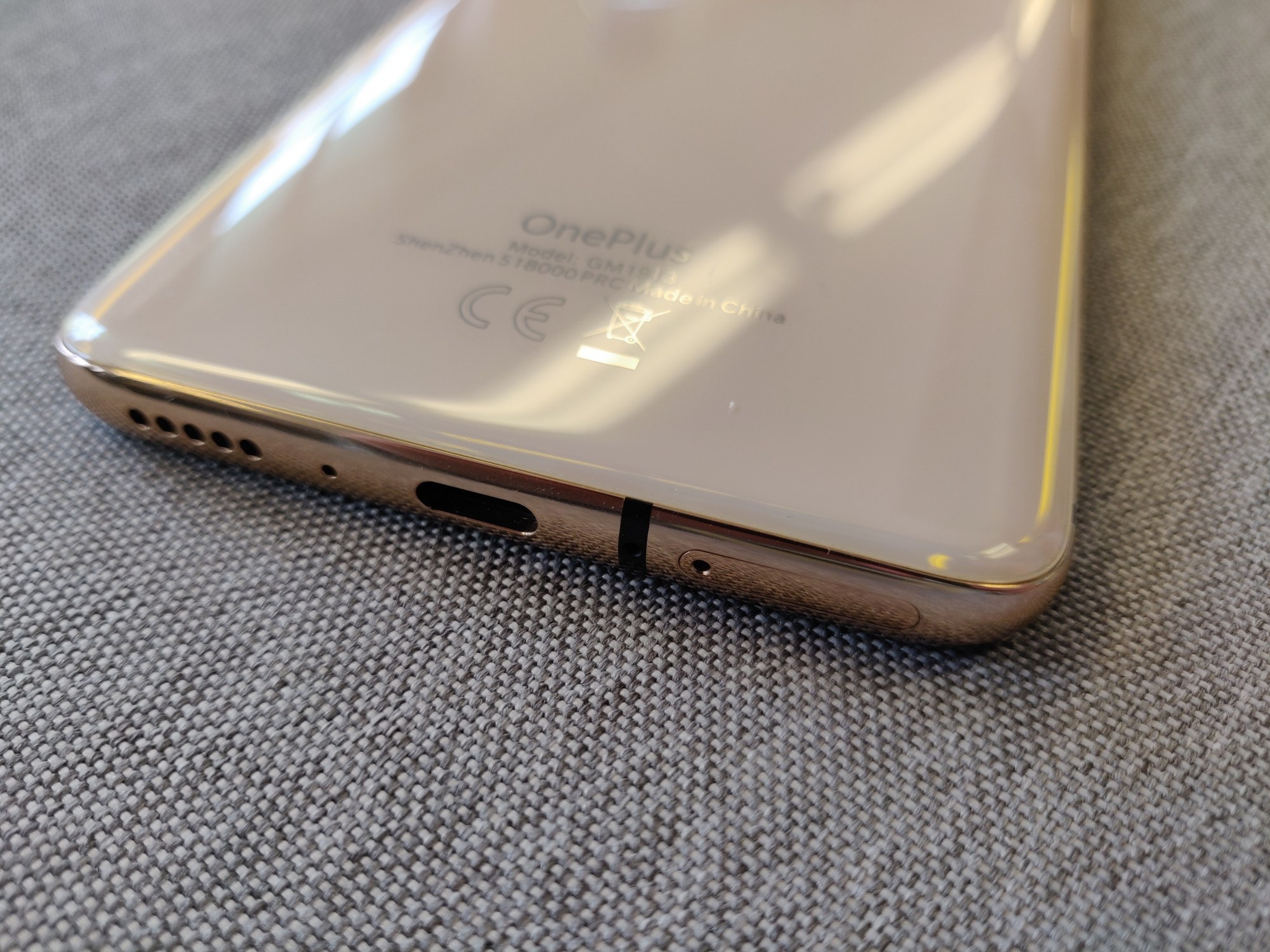 OnePlus 7 Pro - Almond OnePlus 7 Pro - Almond