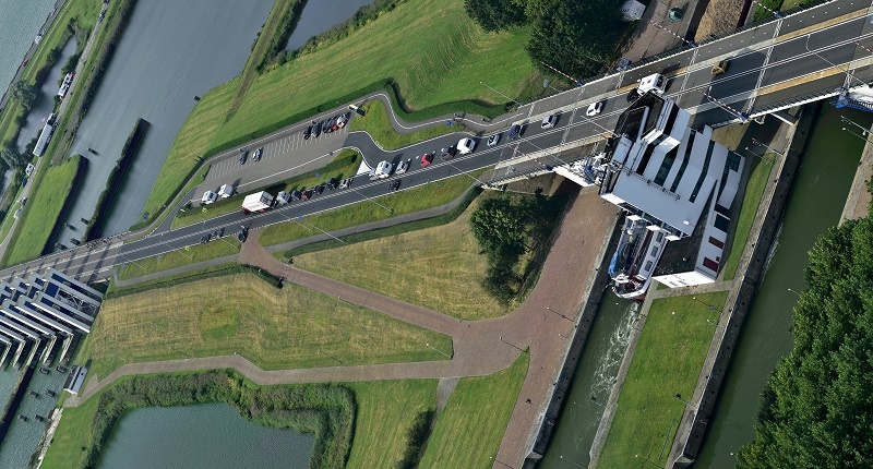 Afbeeldingslocatie: https://tweakers.net/ext/f/rD2G5K9BMsmz18jelZEo3H1S/full.jpg