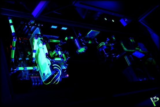 Afbeeldingslocatie: http://tweakers.net/ext/f/rf4GfUPRfIJ8TJMWc5r24QfX/full.jpg
