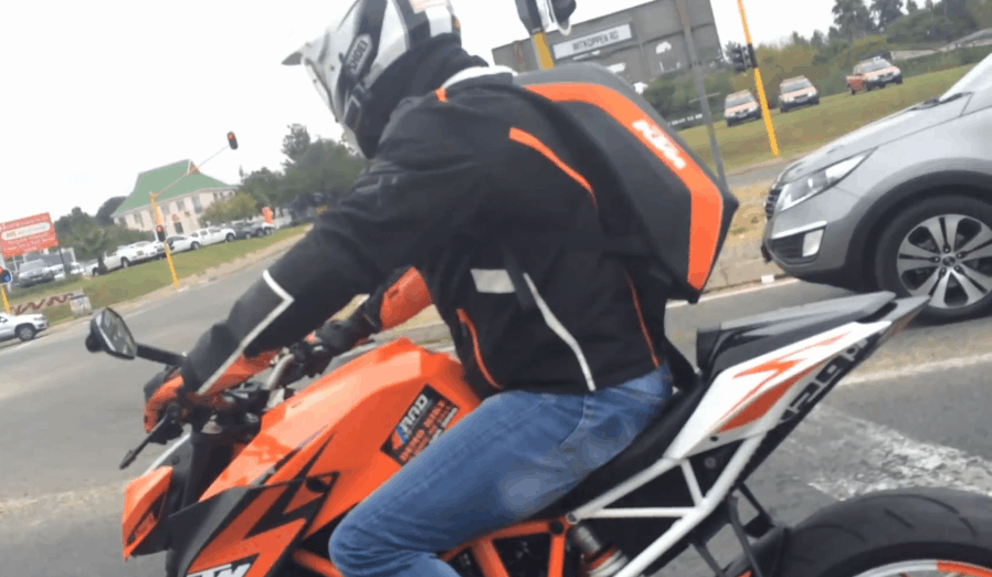 Afbeeldingslocatie: https://tweakers.net/ext/f/s2DrzzJ3KzIwfKsKU0uiViXo/full.png