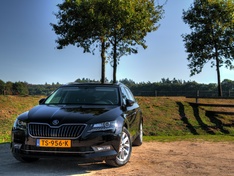 Skoda SuperB Combi Style Business 2.0TDI