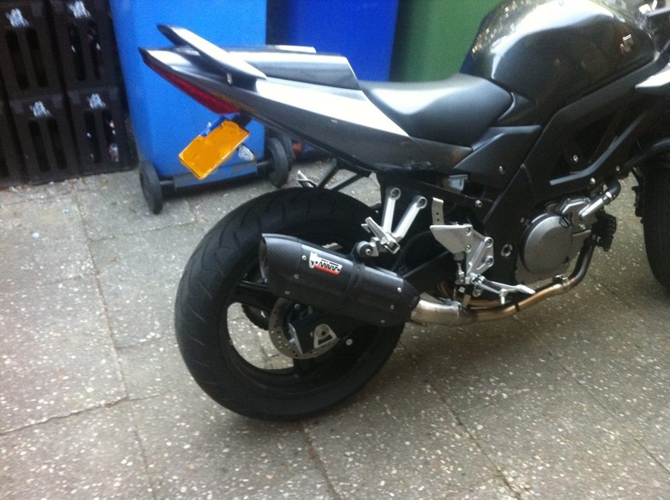 Afbeeldingslocatie: http://tweakers.net/ext/f/sn3xMVh4RH9NHLqOI0AH8vcD/full.jpg?nohitcount=1