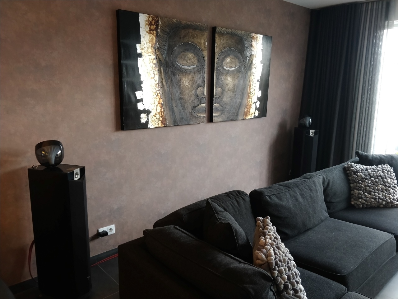 Afbeeldingslocatie: https://tweakers.net/ext/f/srAKtQFn7ObRxTgPm4OD3lcR/full.jpg