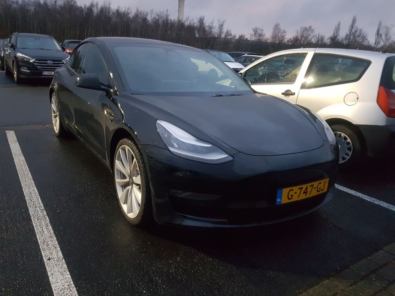 Afbeeldingslocatie: https://tweakers.net/ext/f/teZY8DUZIF5AtrMBPHxGGohu/full.jpg