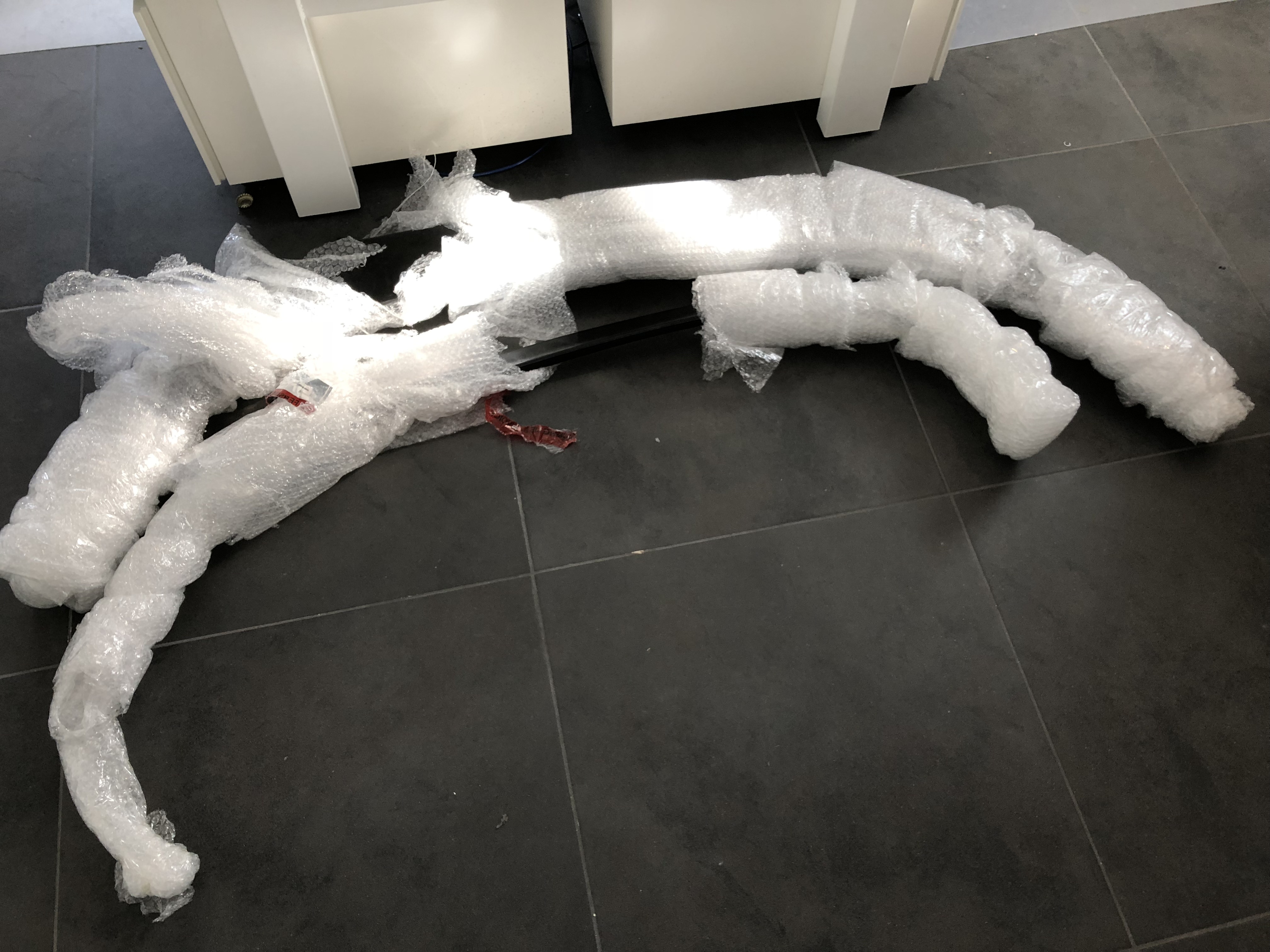 Afbeeldingslocatie: https://tweakers.net/ext/f/uvQyhgekCayCBNXuzQZgxZC6/full.jpg