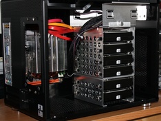 PC-Q08B met 6x2TB