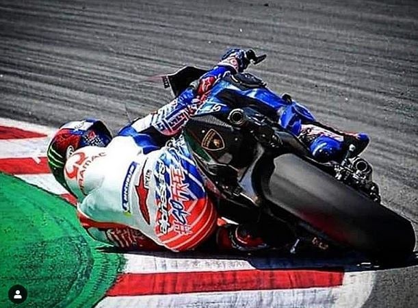 Afbeeldingslocatie: https://tweakers.net/ext/f/vSlPl6FoQgtAVsM9cSItrgPg/full.jpg