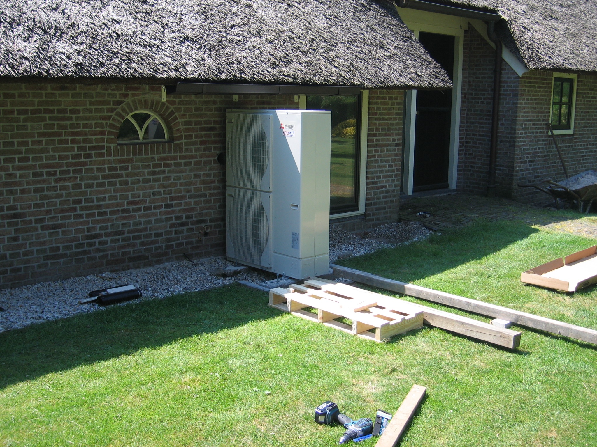 Afbeeldingslocatie: https://tweakers.net/ext/f/w0clExU4Ne3U2Jbk7ra7kTrn/full.jpg