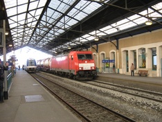 Afbeeldingslocatie: http://tweakers.net/ext/f/wKMhZf9QlNDviFzE6RzRrtoZ/medium.jpg