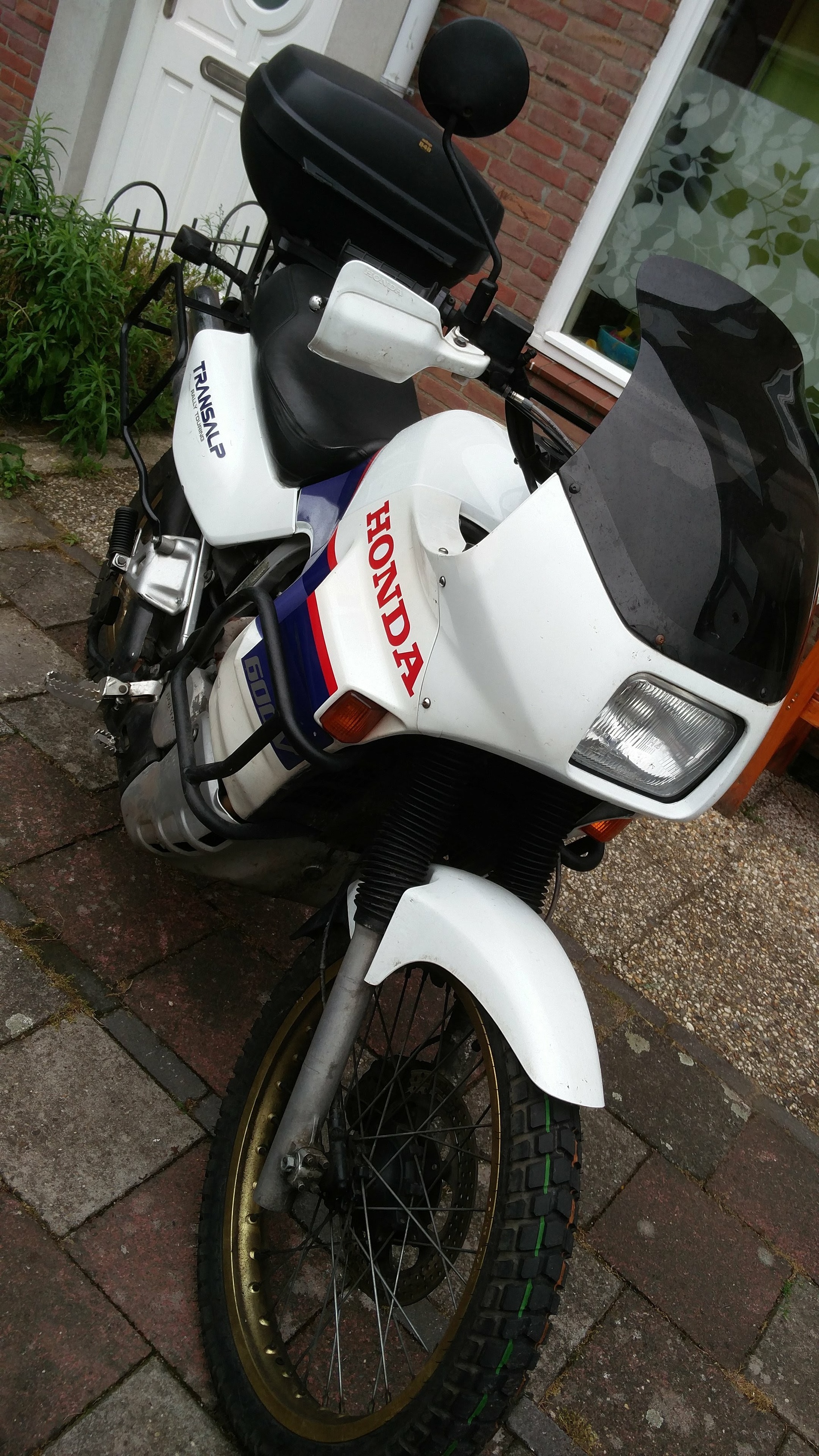 Afbeeldingslocatie: https://tweakers.net/ext/f/wZqmbt4r5KOmk1duld7M1BJq/full.jpg