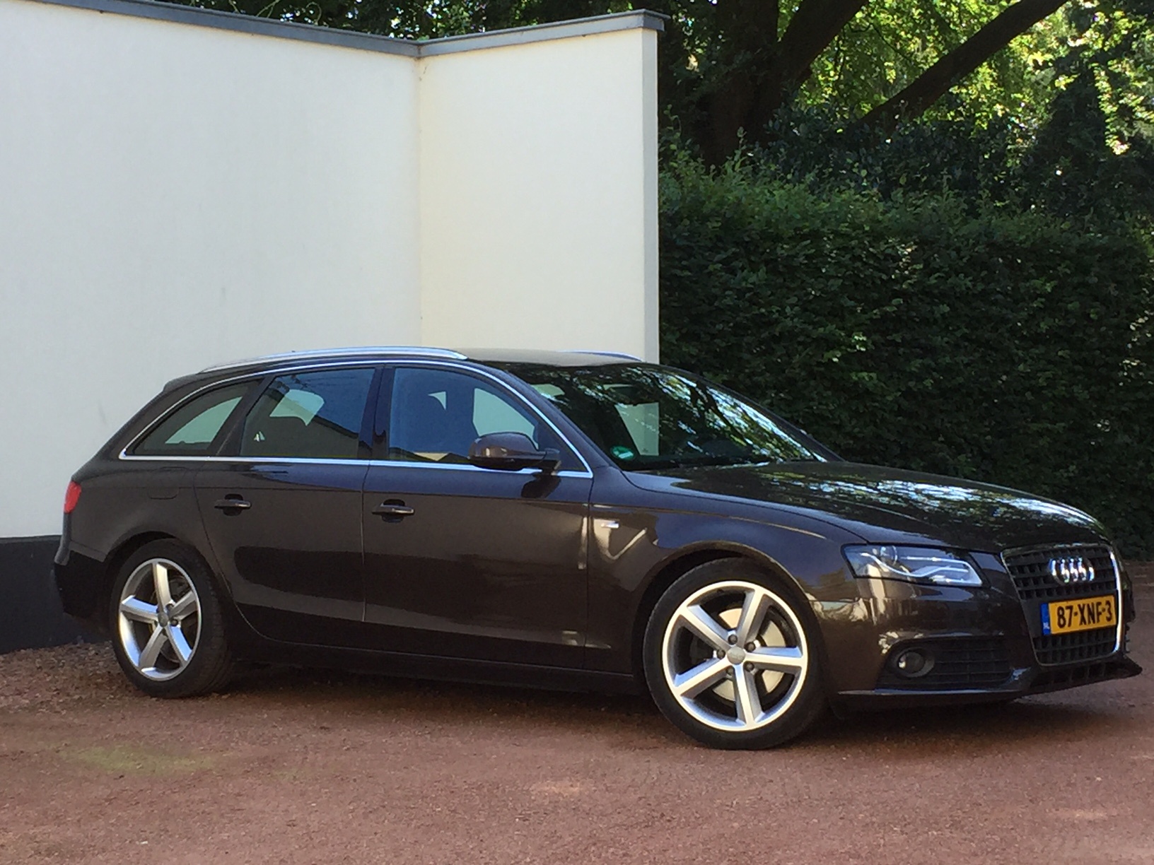 Audi schuinvoor Audi schuinvoor