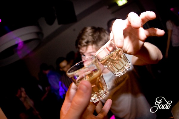 Afbeeldingslocatie: http://tweakers.net/ext/f/xWMZZK4xJuCrKCUrX5cElLnM/full.jpg