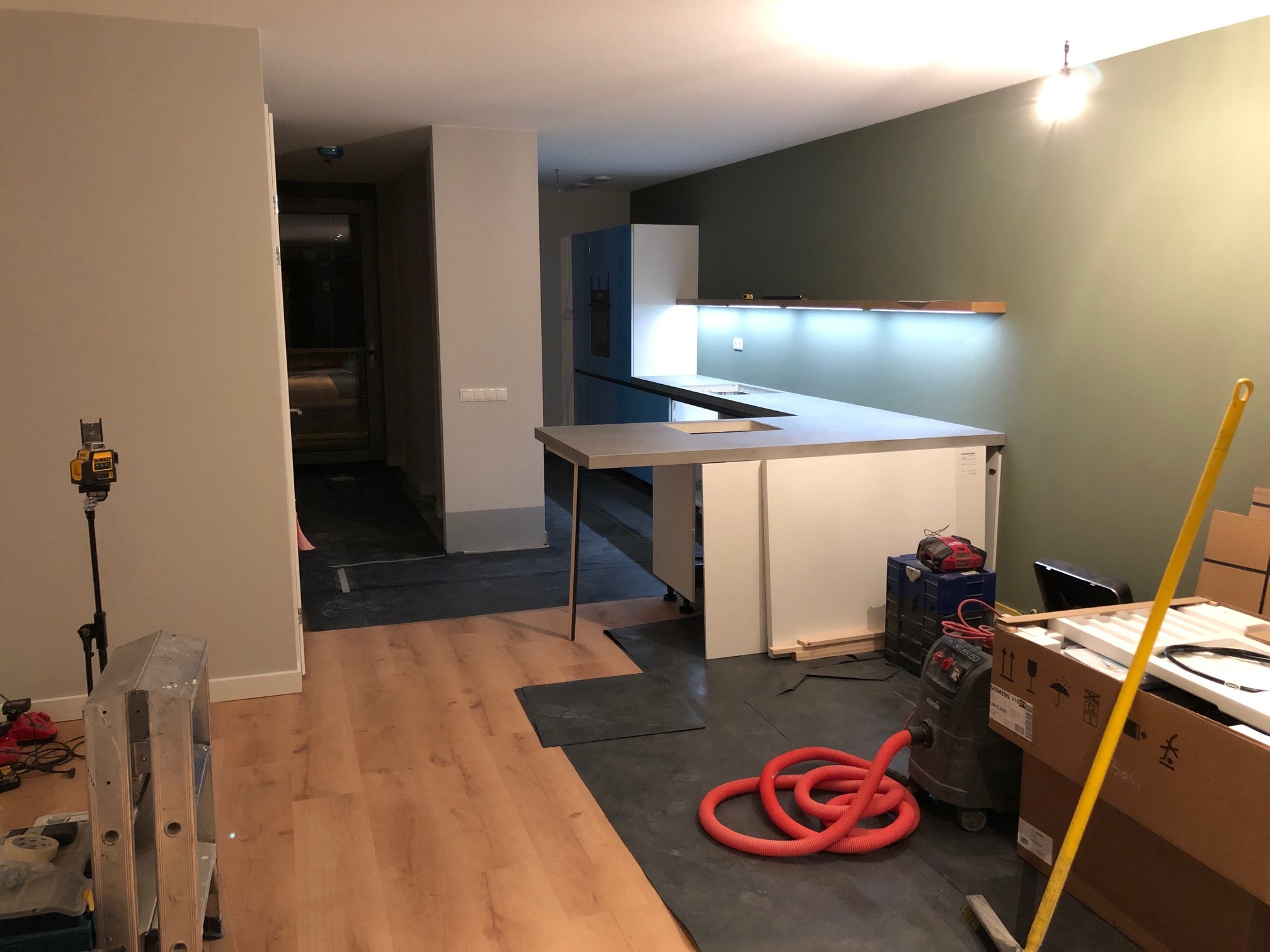 Afbeeldingslocatie: https://tweakers.net/ext/f/xzBUE0YfHp760ezjf2wozvAb/full.jpg