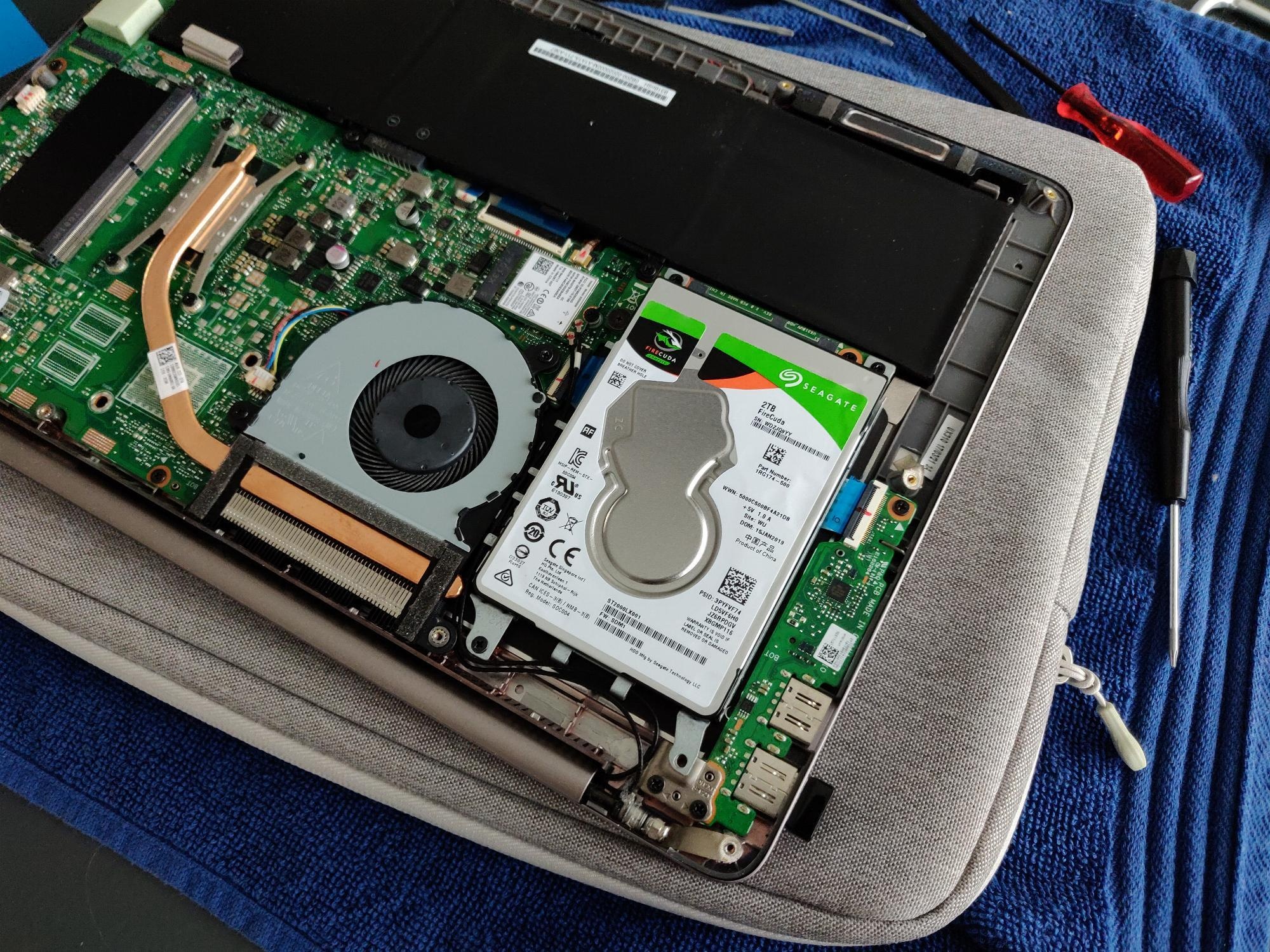 Asus BX410UA - HDD-upgrade
