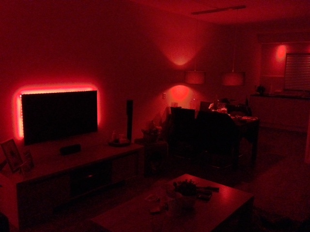 Afbeeldingslocatie: http://tweakers.net/ext/f/z6m7SgsSQFKI7MLJPXnv9AwR/full.jpg