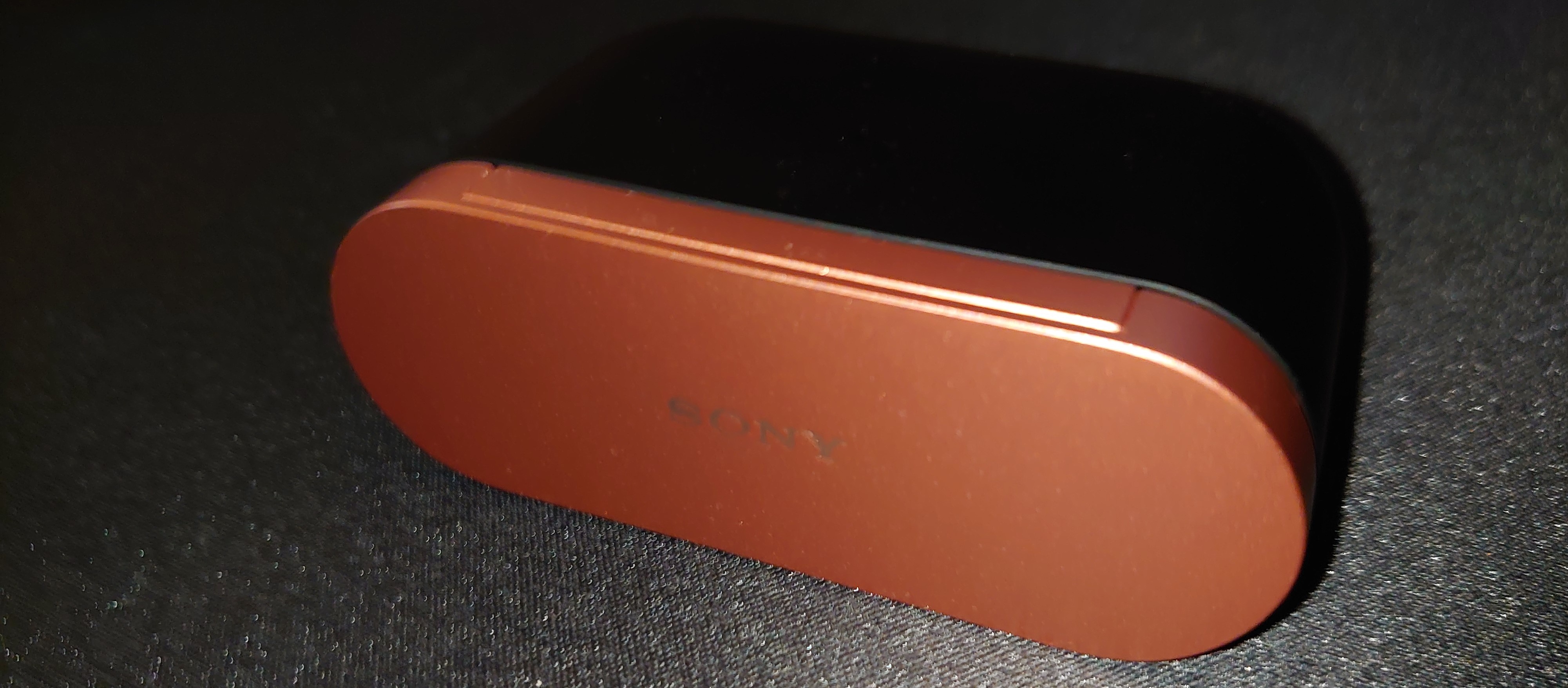 9. Earbuds Case Top