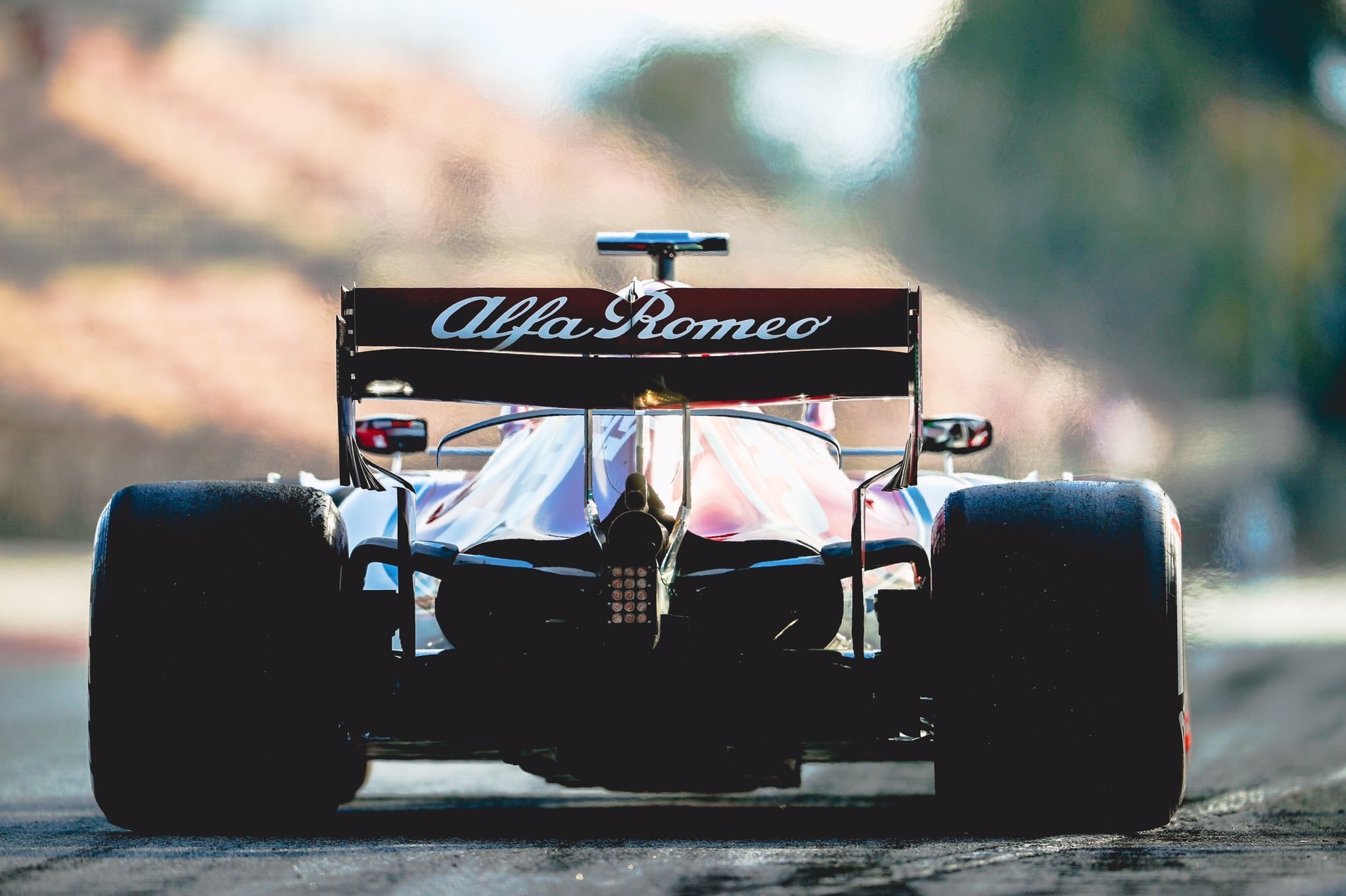 Afbeeldingslocatie: https://tweakers.net/ext/f/zo7NOgtleBLlNcWhCBwCSury/full.jpg