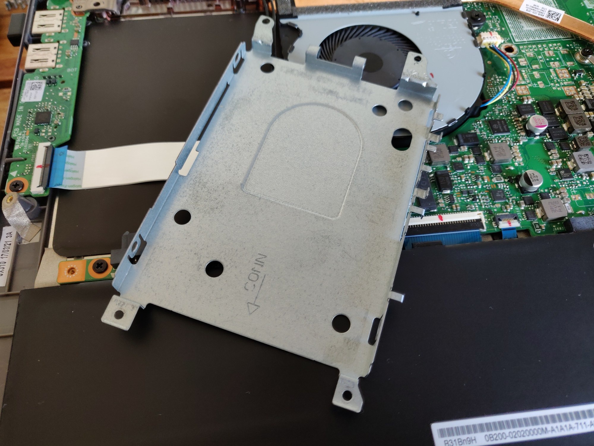 Asus BX410UA - HDD-tray