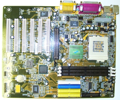 Shuttle AE25R nudie