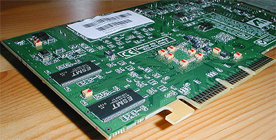 ATi Radeon 7500 achterkant