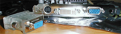 ATi Radeon 7500 aansluitingen