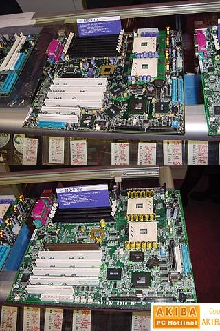 MSI 9102 (onder) en MSI 9103 (boven) dual Xeon moederborden