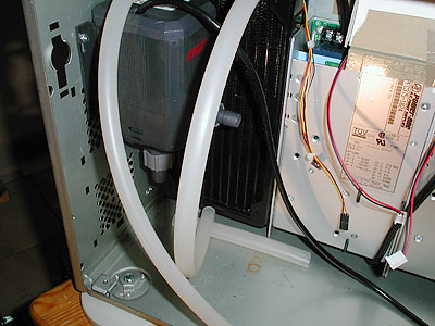 De Eheim 1250 pomp en de BlackIce II radiator