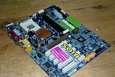 Gigabyte GA-7VRXP KT333 moederbord
