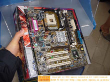 ASUS P4B533 VM mobo (klein)