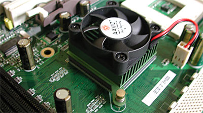 Epox M762A: koeler close-up