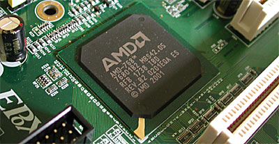 Epox M762A moederbord: southbridge close-up
