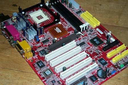 MSI 645E Max2 Pentium 4 moederbord 