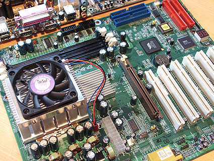 Tbred review: Epox 8K3A+ moederbord