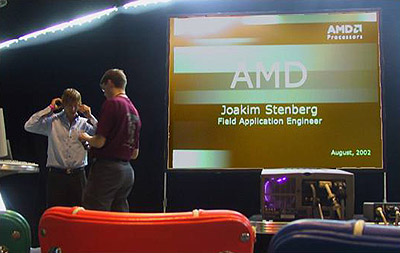 Foto AMD presentatie Assembly 2002