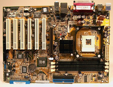 Asus P4S8X (klein)