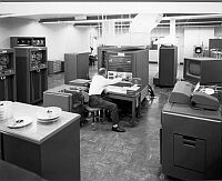 IBM 704 computerroom in LLNL (1956)