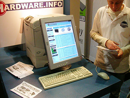 HCC Dagen 2002 fotoverslag: Hardware.Info stand