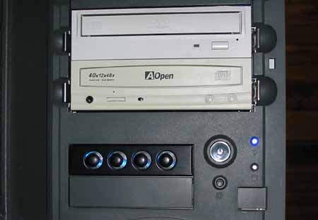 Review Klax Fancontrol Unit: Vooraanzicht (verschil in kleur)