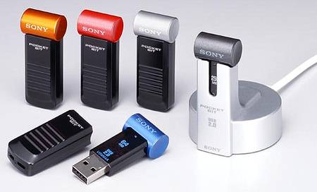 Sony USB 2.0 flashdrives in verschillende kleuren met cradle