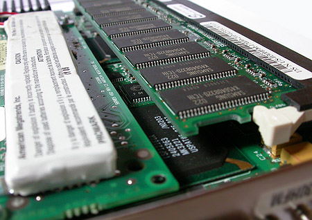 LSI MegaRAID Elite 1600 (cache DIMM)